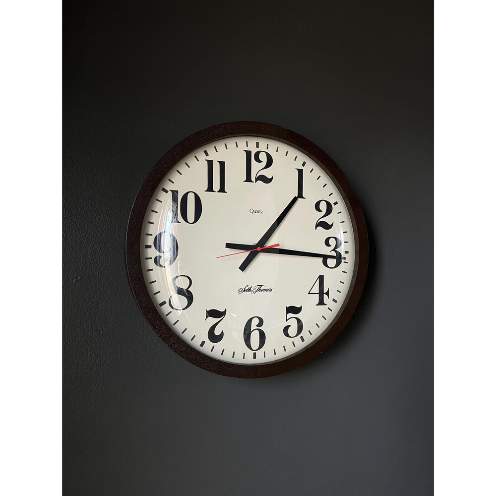 Vintage Seth Thomas Circle Shaped Brown Wall Clock